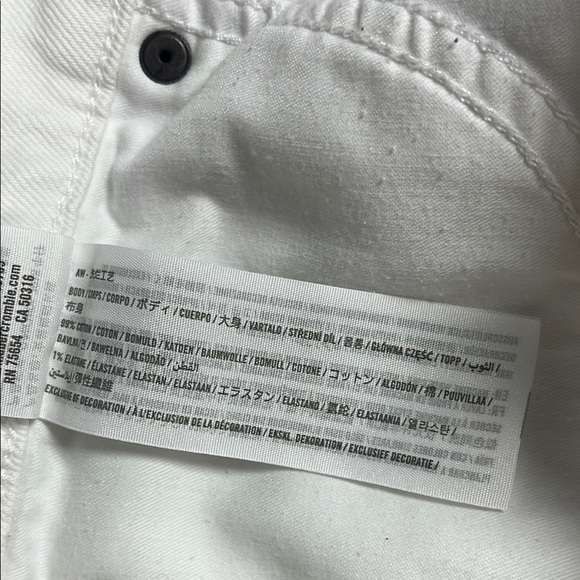 Abercrombie & Fitch Ultra High Rise Kick Flare White Denim Sz 30/10R - Picture 4 of 11